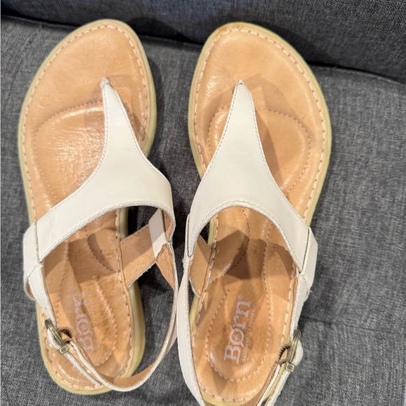 Born Women's Cream and Tan Sandals - Picture 1 of 1